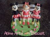 TOPO DE BOLO MINNIE E MICKEY